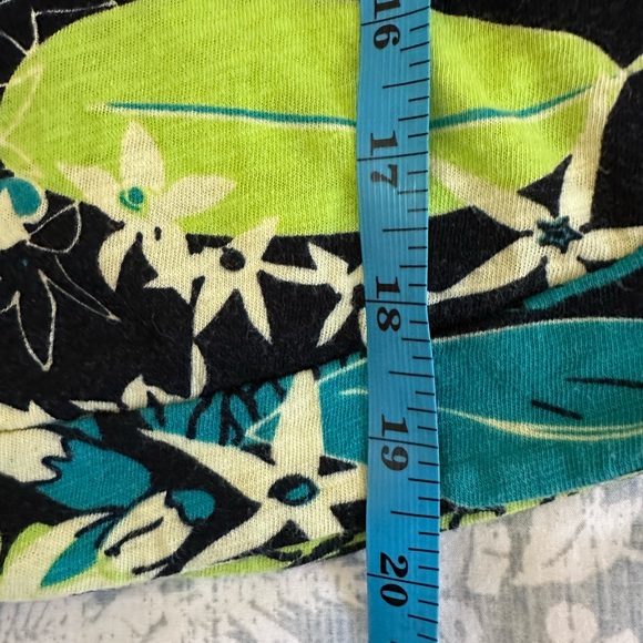 Kealopiko Hawaii Tropical Print Cropped Tee T-shirt size XS - Picture 11 of 11